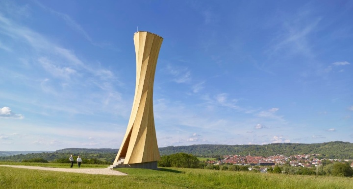 Steeply twisted: the Urbach Tower stands 14 meters high.