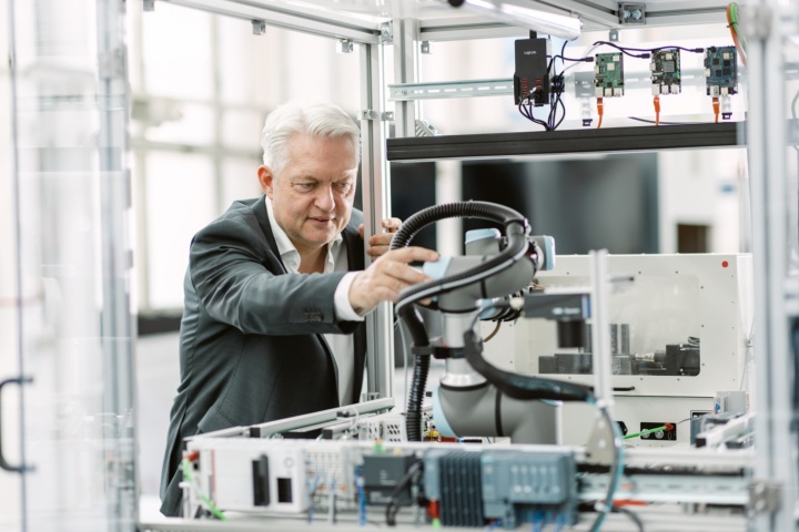 Prof. Verl in the laboratory.