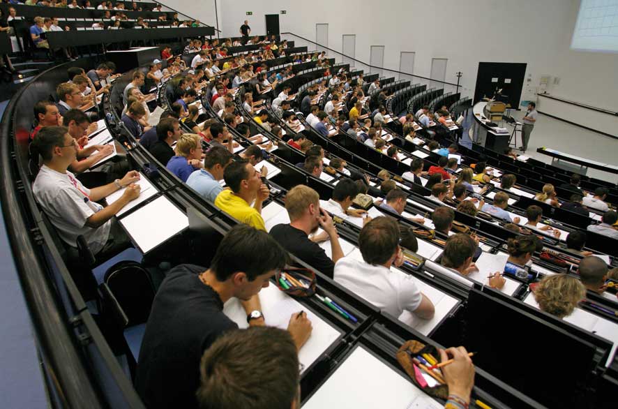 Vorlesungsaal Uni Stuttgart