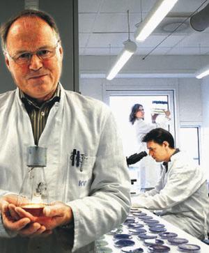PathogenCombat-Koordinator Mogens Jacobsen im Labor