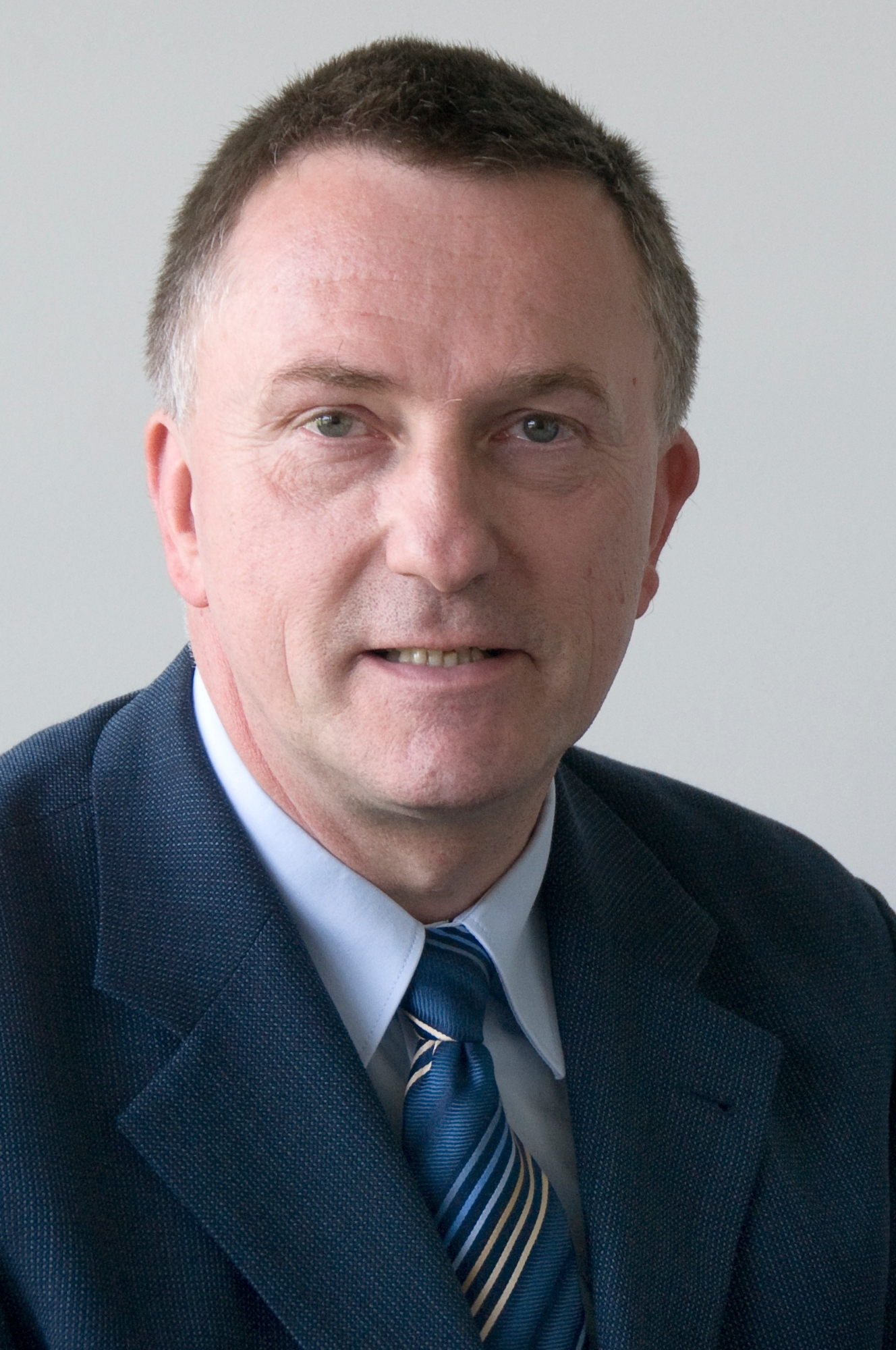 This picture shows Prof. Thomas Maier