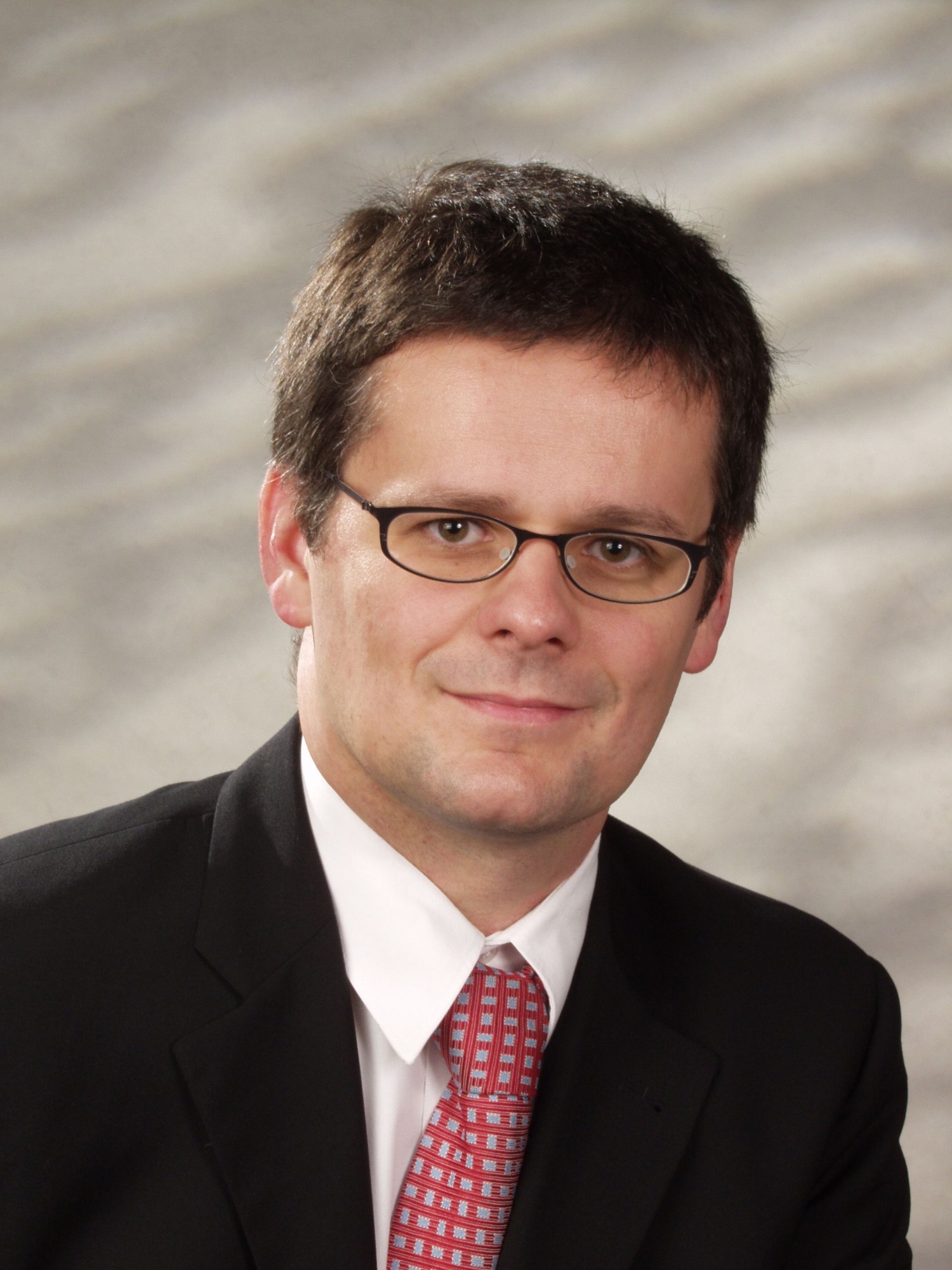 This picture shows Dr. Georg Herdrich