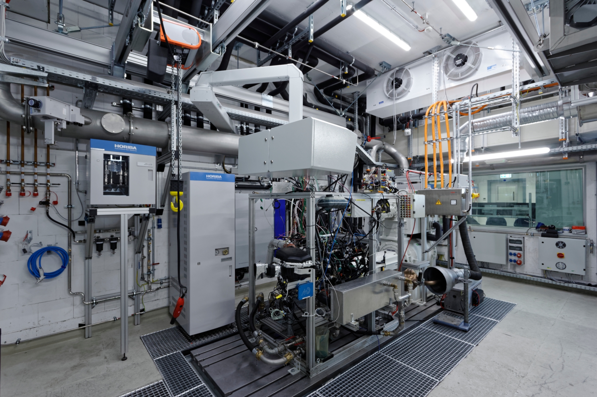 Neuer Hybridmotorenprüfstand