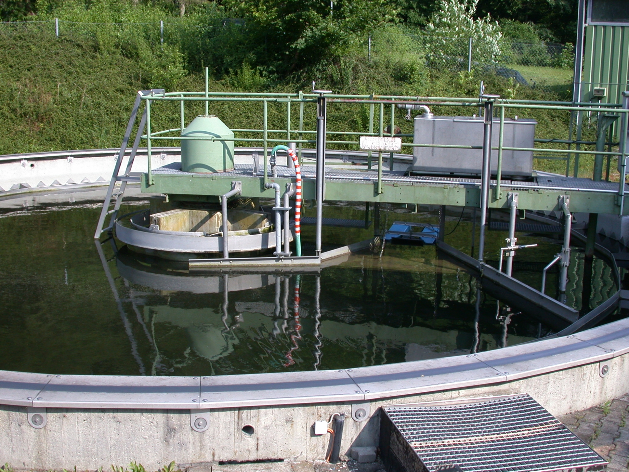 Nachklärbecken. Foto: ISWA/Uni Stuttgart