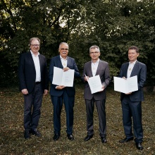 Rector Prof. Wolfram Ressel, Dr. Helmut Schelling, Martin Litschel and Eberhard Hinderer (from left)