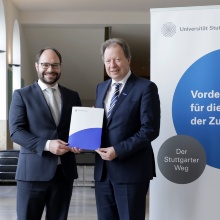 Dr. Josef Arweck, Chairman of the Ferry Porsche Foundation, and Prof. Wolfram Ressel, Rector of the University of Stuttgart, after signing the deed of donation for the professorship for corporate history