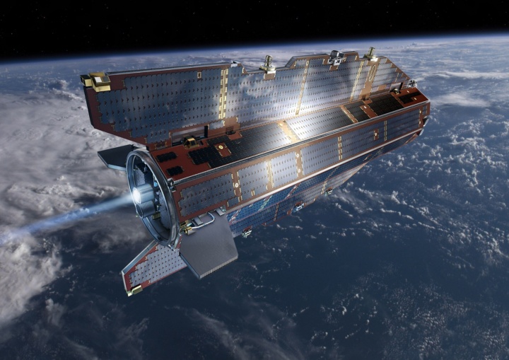 Im Projekt DISCOVERER werden neue Technologien für erdnahe Satelliten entwickelt, wie es zum Beispiel der ESA-Satellit GOCE war. (Künstlerische Darstellung)