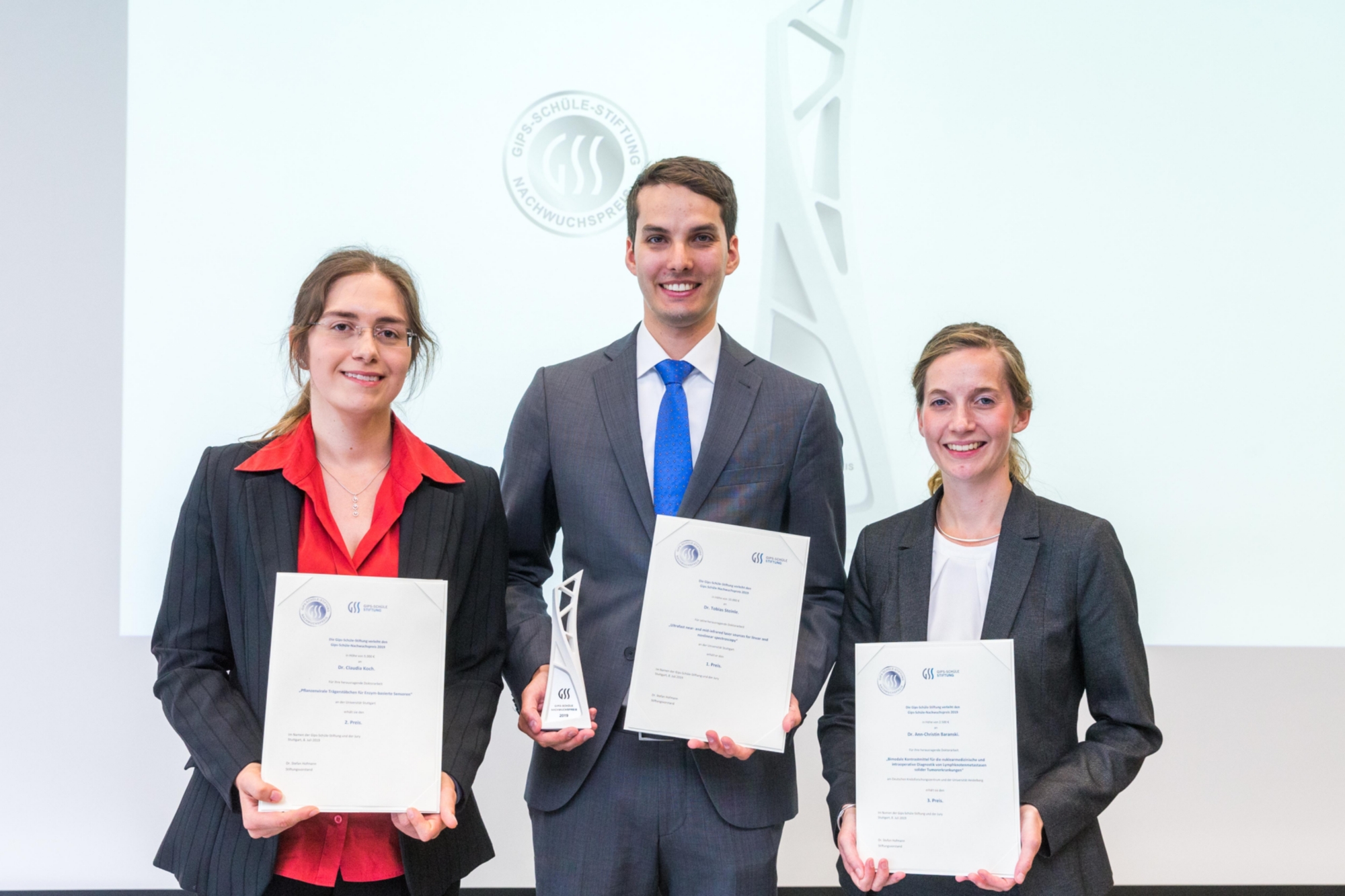 Die Preisträger Dr. Claudia Koch, Dr. Tobias Steinle und Dr. Ann-Christin Baranski