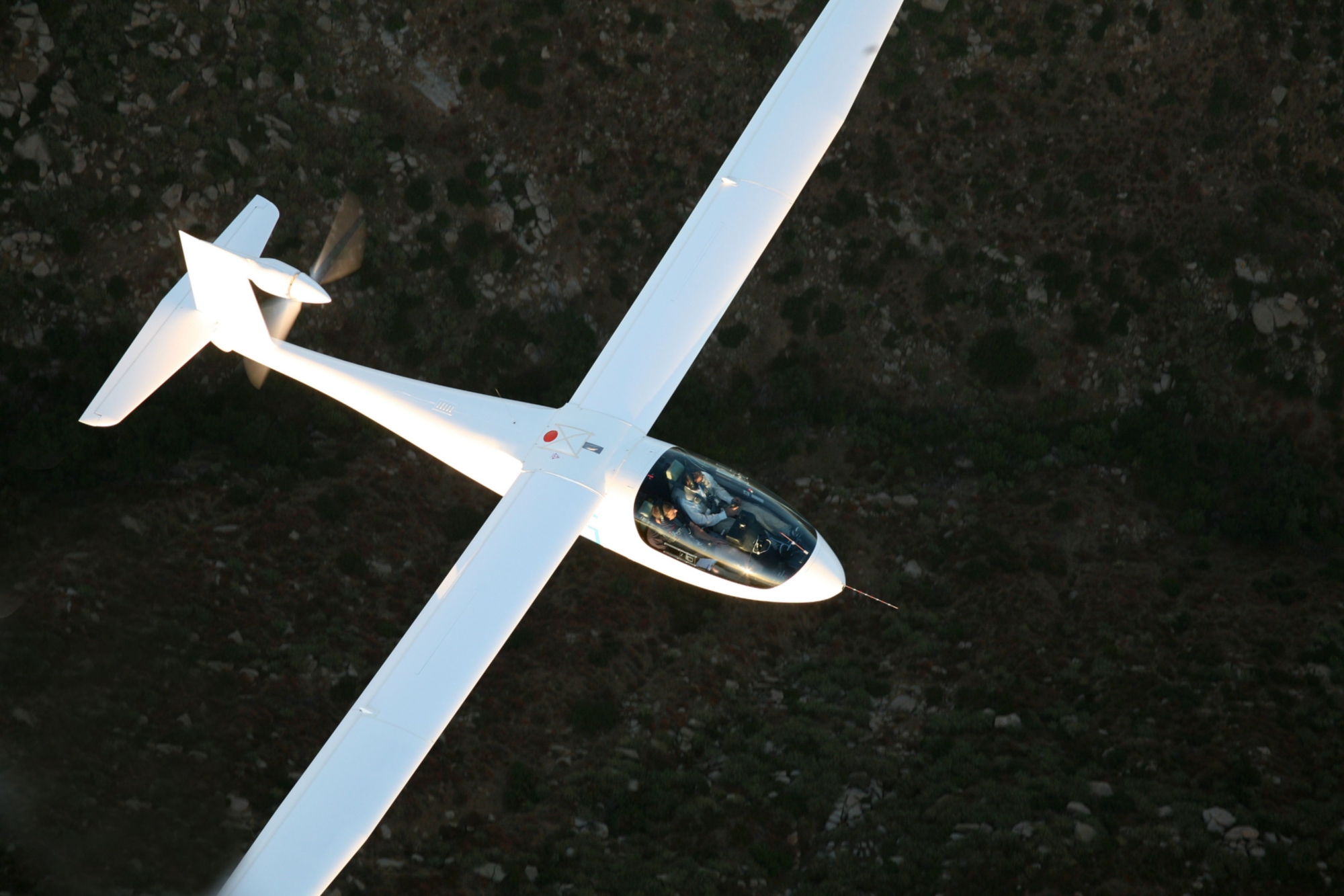 battery-powered electric aircraft e-Genius