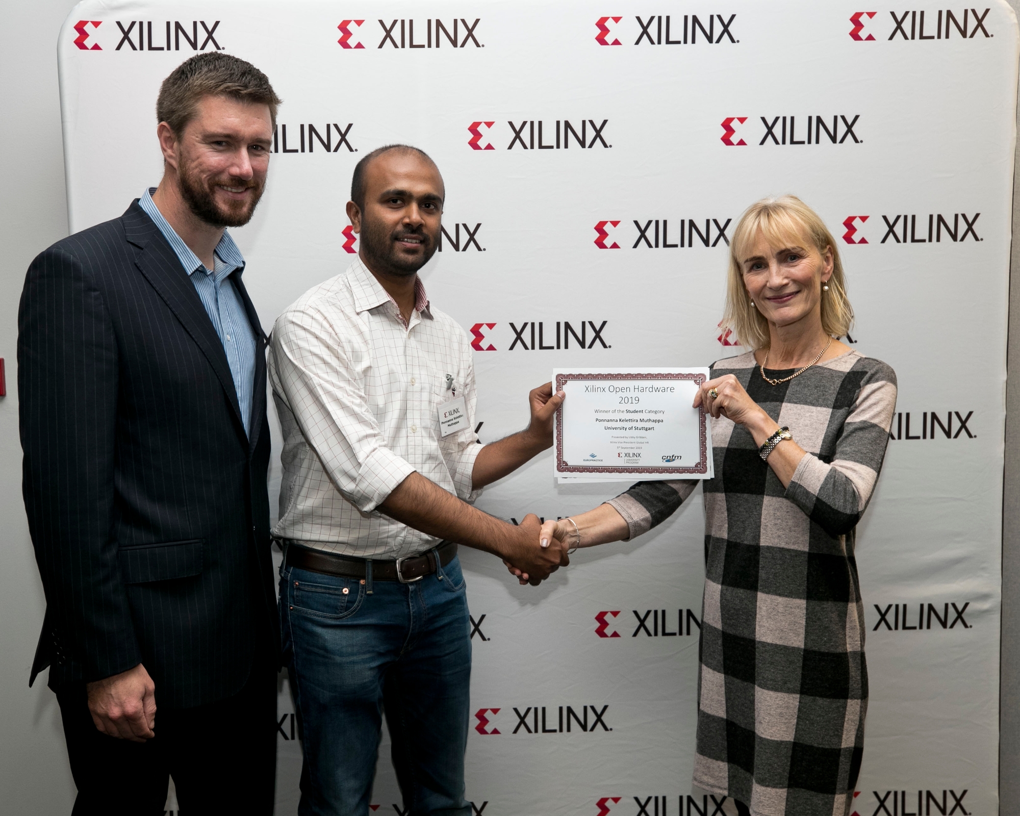 Ponnanna Kelettira Muthappa, Student im internationalen Masterstudiengang “Information Technology” (InfoTech) der Universität Stuttgart, hat den Xilinx Open-Hardware-Wettbewerb in der Kategorie “Student” gewonnen.