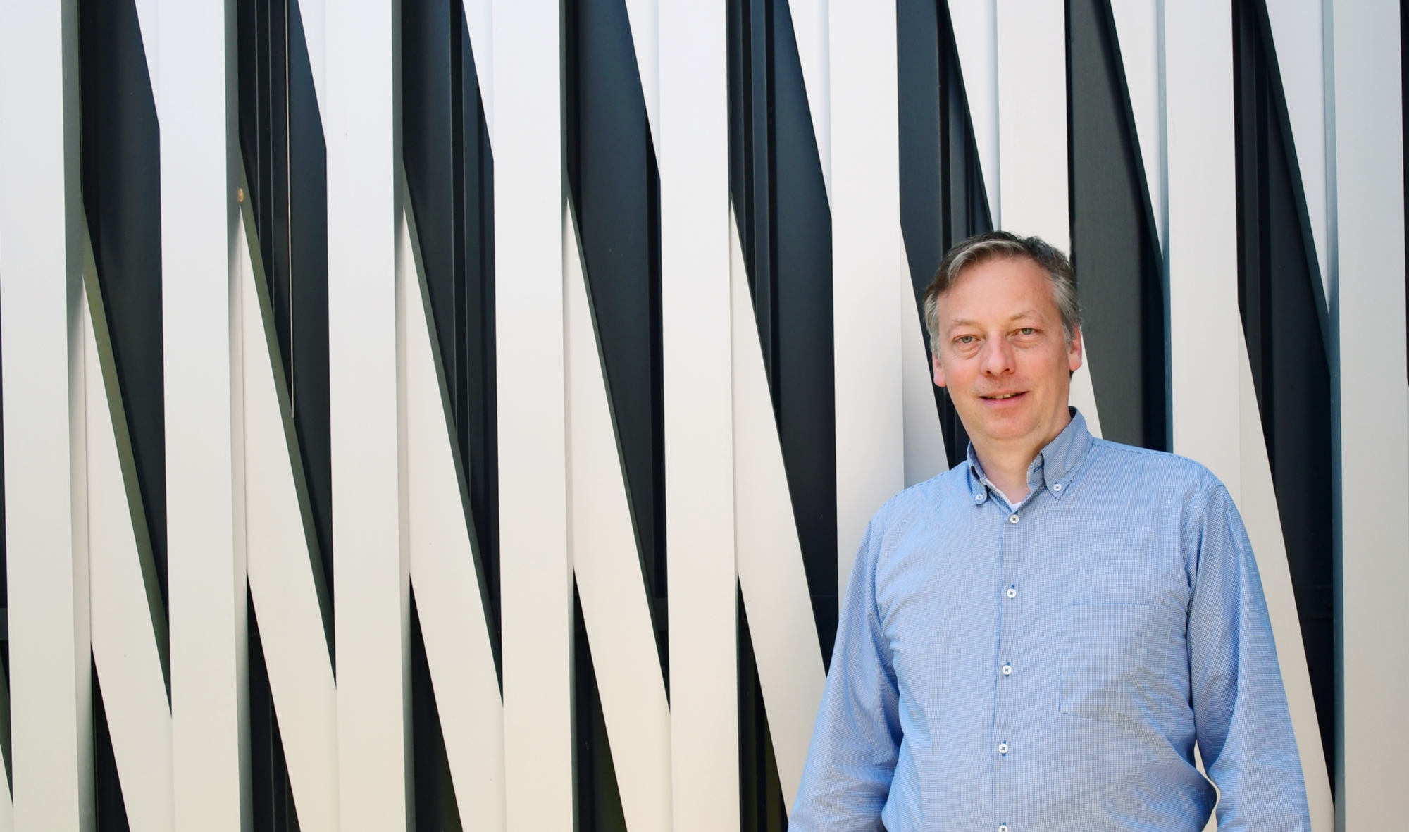 Prof. Peer Fischer
