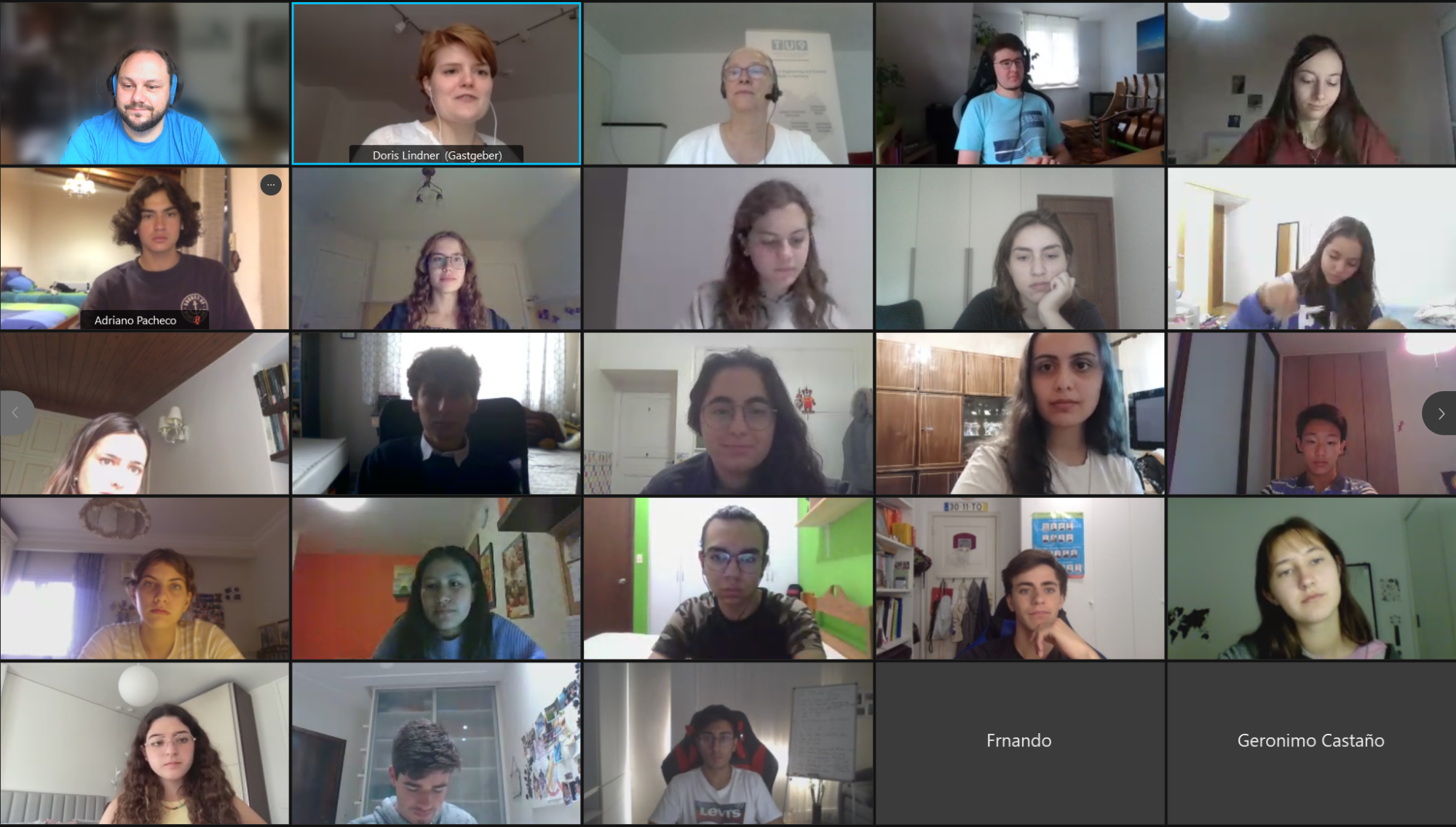 Screenshot eines Workshops mit Schülerinnen und Schülern der TU9-Ing-Woche.