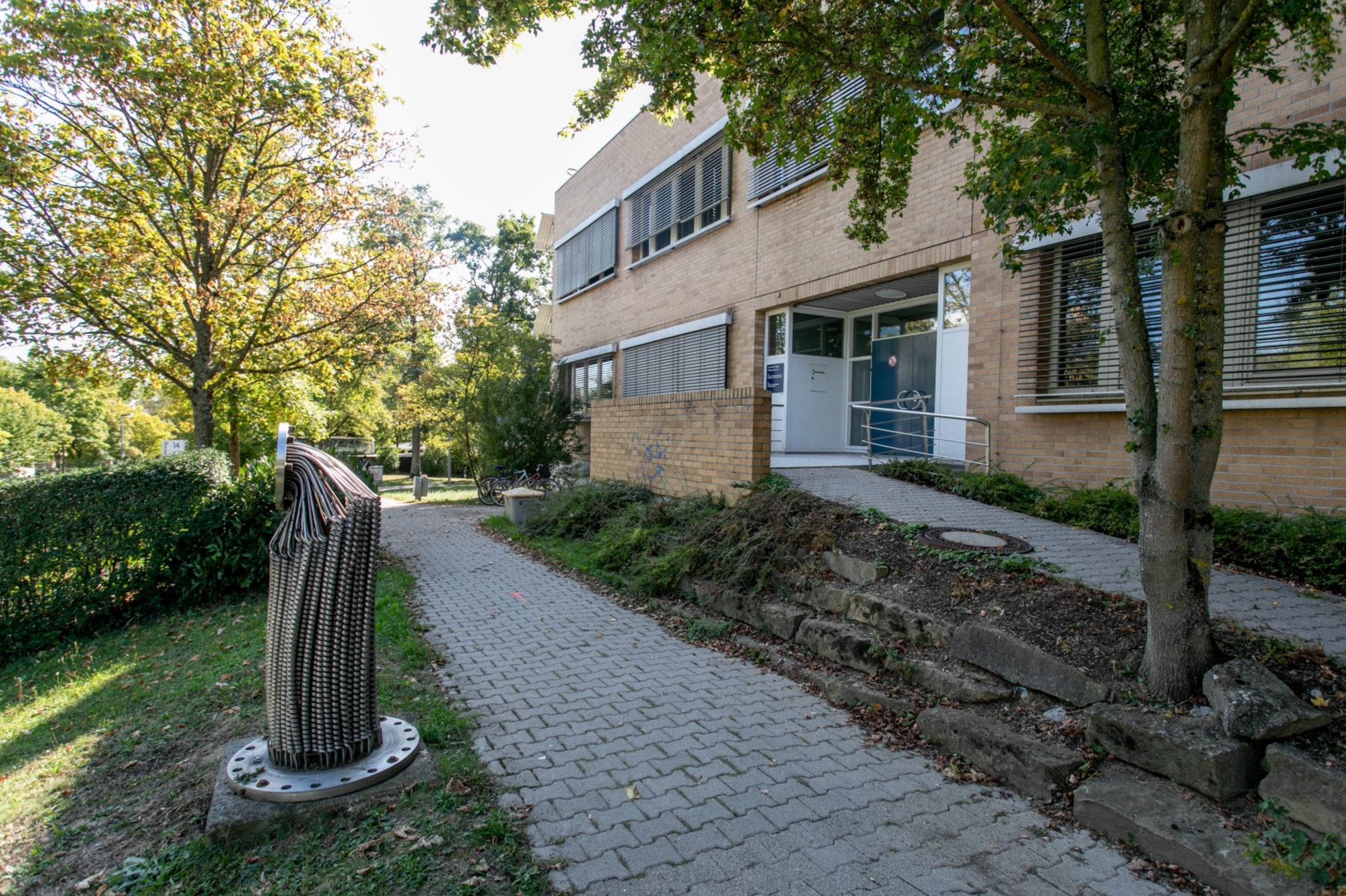 Gabäudeansicht Pfaffenwaldring 10